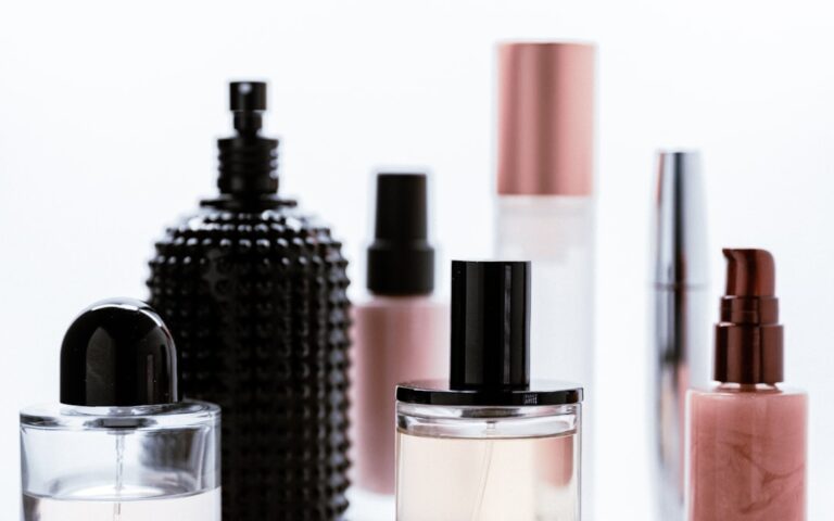 Transform Your Skin with RadiantAuraMart’s Unique Offerings